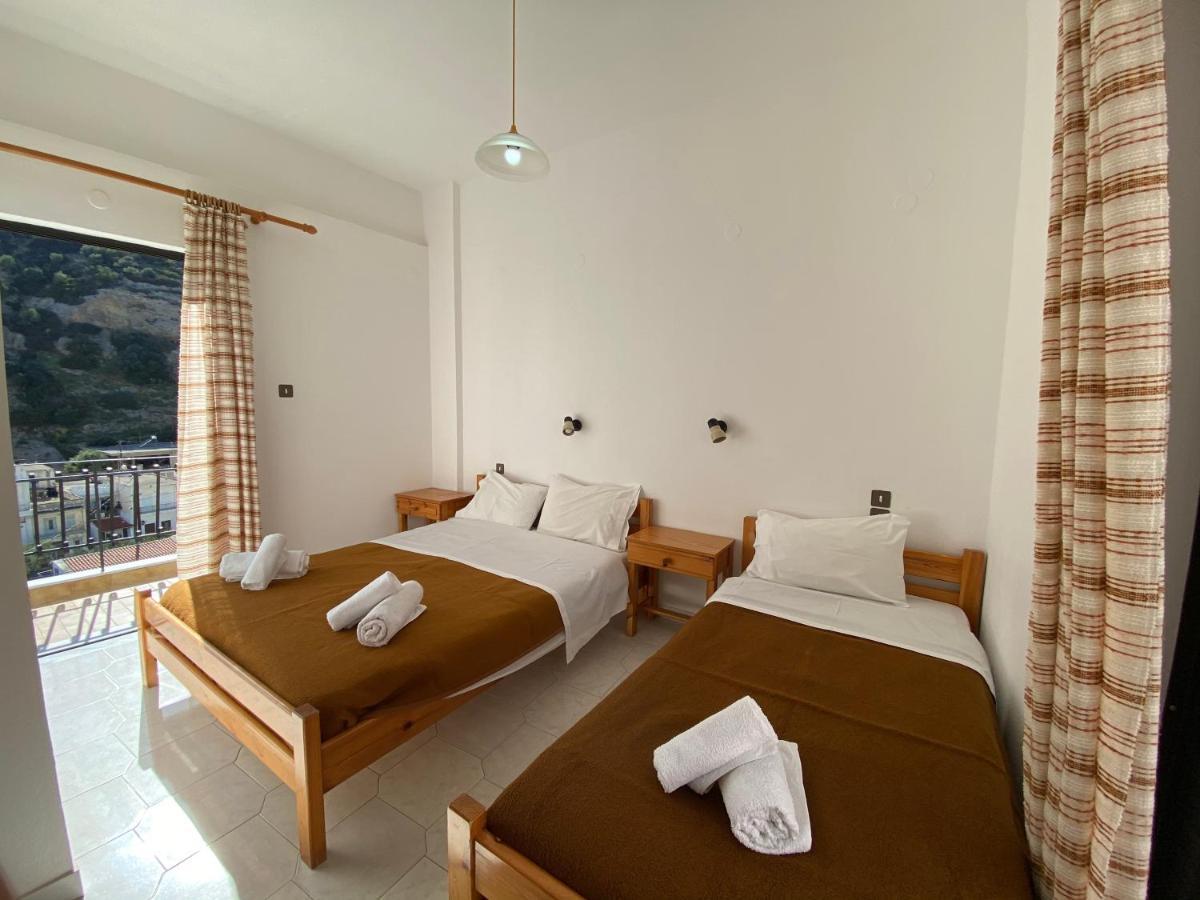 Argyro Studios And Apartments Agia Galini Exteriör bild
